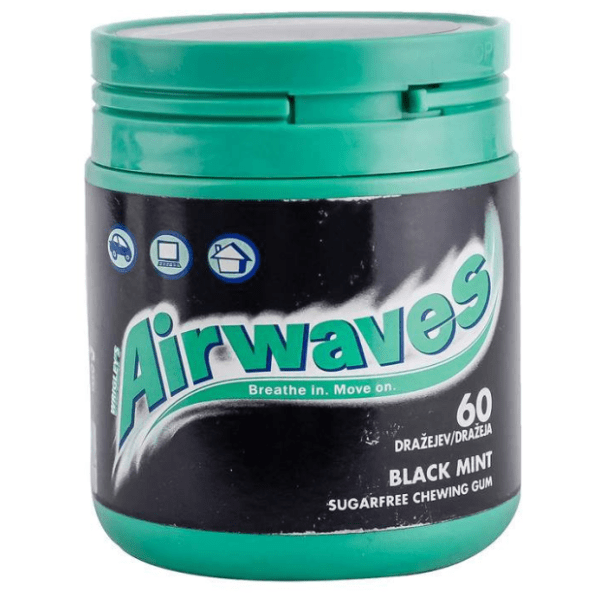 Žvake AIRWAWES Black mint bottle 84g 0