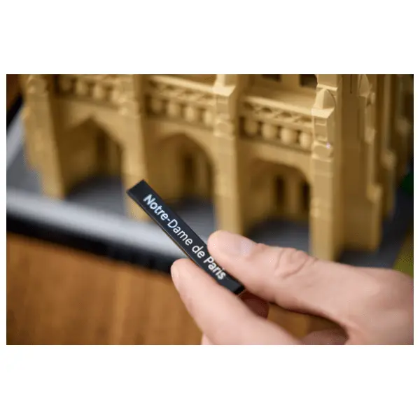 LEGO Architecture pariski Notr Dam 21061 6