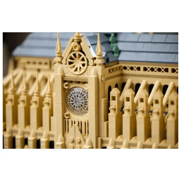 LEGO Architecture pariski Notr Dam 21061 7