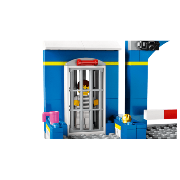 LEGO City jurnjava i policijska stanica 60370 3