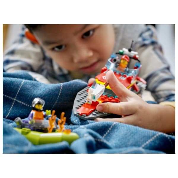 LEGO City vatrogasni čamac za spasavanje 60373 2