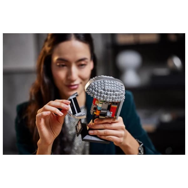 LEGO Star Wars Mandalorijanov šlem 75328 2