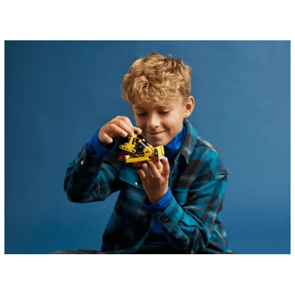 LEGO Technic teški buldožer 42163 4