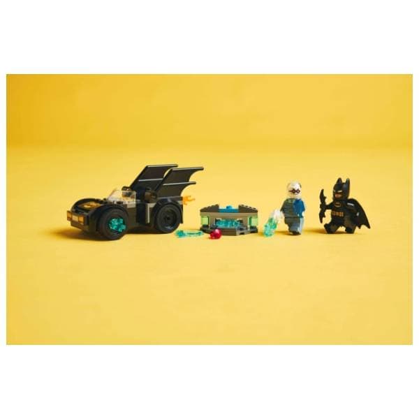 LEGO Batman Betmen i Betmobil protiv G. Ledenog 76301 4
