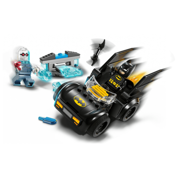 LEGO Batman Betmen i Betmobil protiv G. Ledenog 76301 2