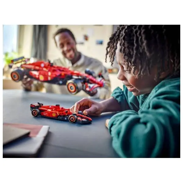 LEGO Speed Champions Ferrari F1 race car 77242 4