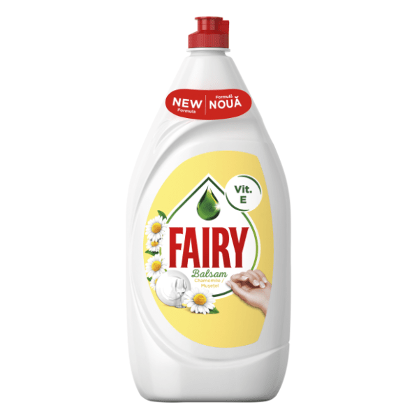 Deterdžent za posuđe FAIRY chamomile & vitamin E 1,35l 0