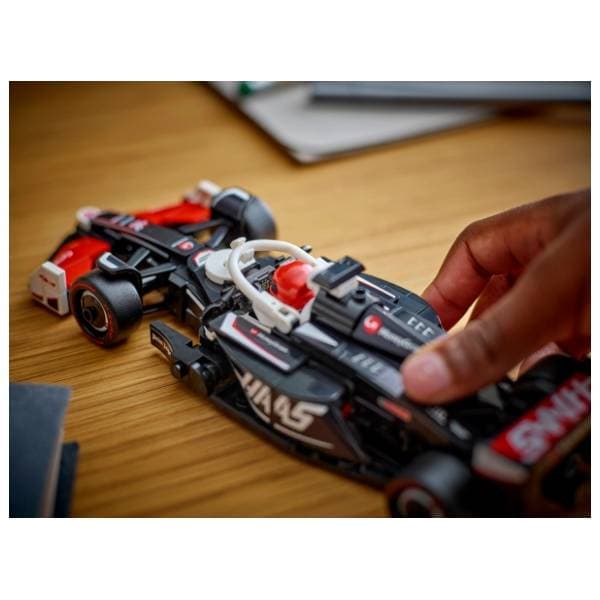 LEGO Speed Champions MoneyGram Haas F1 team VF-24 77250 5