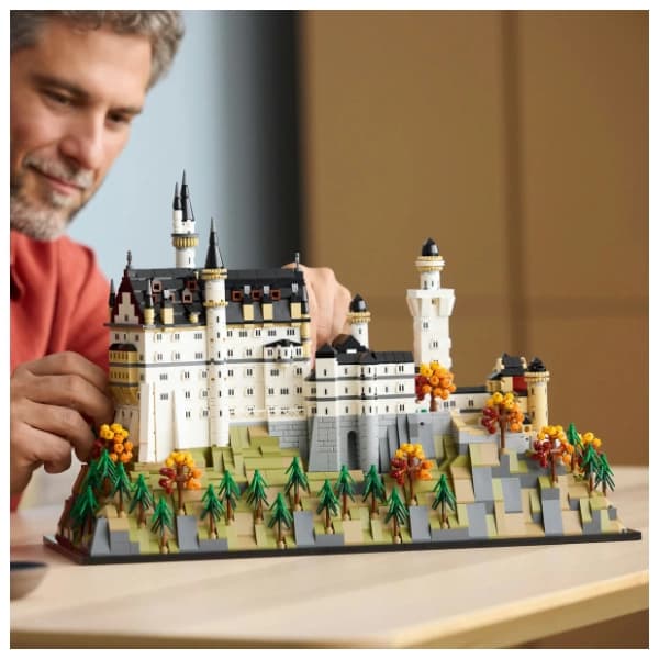 LEGO Architecture zamak Nojšvanštajn 21063 2