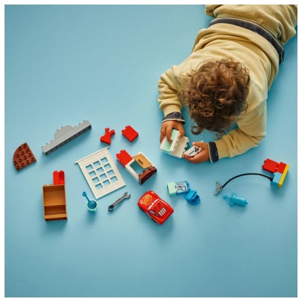 LEGO DUPLO Mekvinova poseta Dokovoj garaži 10456 4