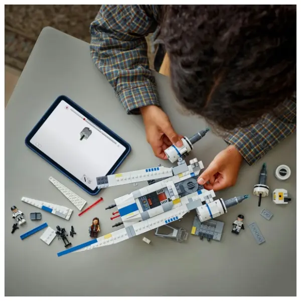 LEGO Star Wars pobunjenički U-Wing Zvezdani borac 75399 4