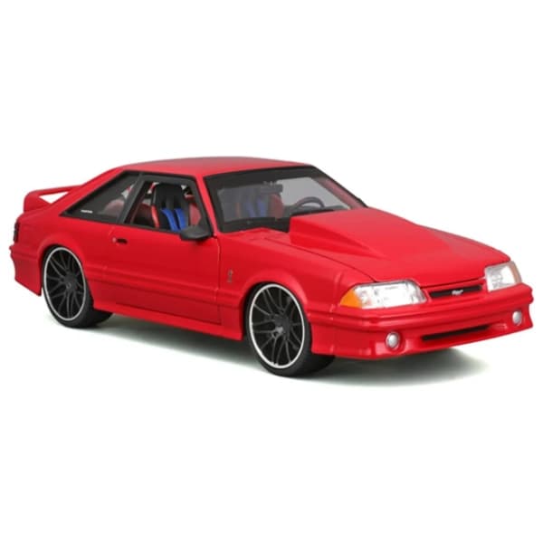 Automobil Ford Mustang SVT Cobra 1:24 MAISTO 0