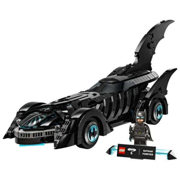 LEGO DC Comics Super Heroes Betmobil iz Betmen Zauvek 76304 1
