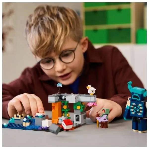 LEGO Minecraft susret sa čuvarom 21274 4
