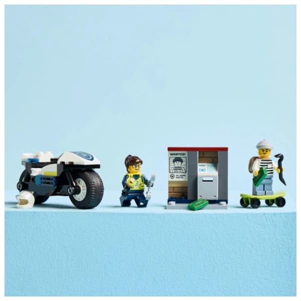 LEGO City potera policijskim motociklom 60455 3
