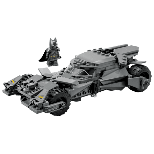 LEGO Batman Betmobil iz filma Betmen protiv Supermena 76331 1