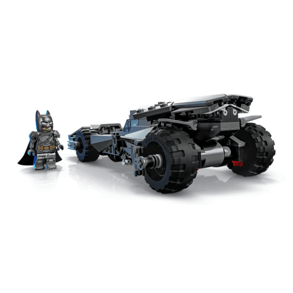LEGO Batman Betmobil iz filma Betmen protiv Supermena 76331 3