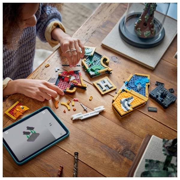LEGO Harry Potter Grb kuća Hogvortsa 76462 2