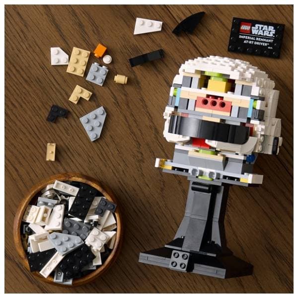 LEGO Star Wars šlem AT-RT vozača ostatka imperije 75458 3