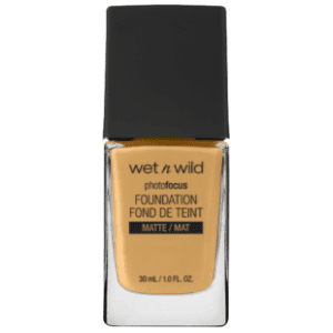 WET N WILD Photo focus tečni puder E371C classic beige 30ml slide slika